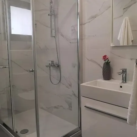 Nemesis Apartament *